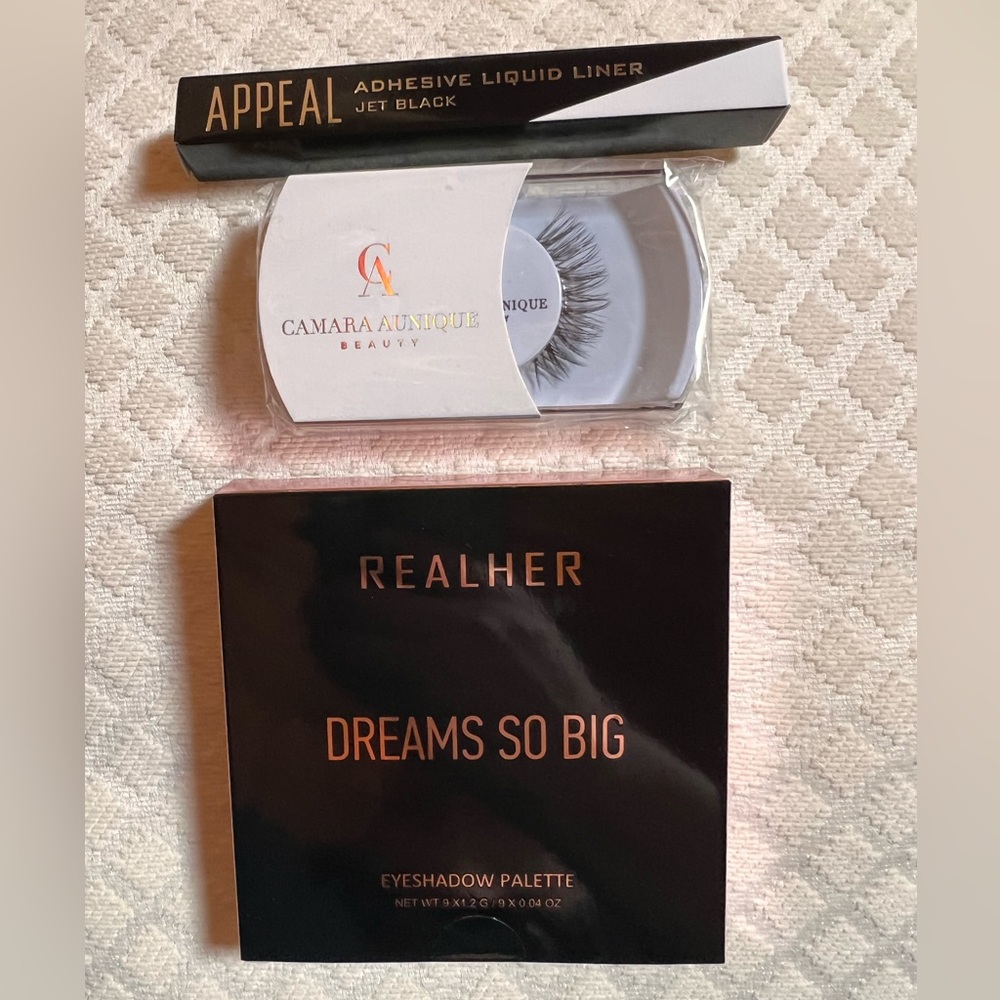 Eyeshadow Lot-Realher Eyeshadow Palette & Camara Aunique False Lashes & Adhesive